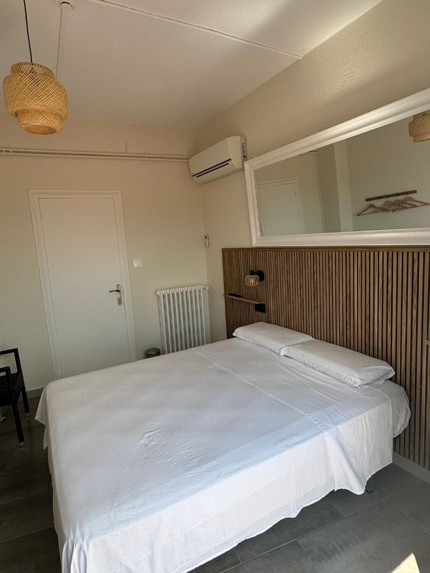 Hostal Restaurant Casa Comaulis La Vajol المظهر الخارجي الصورة